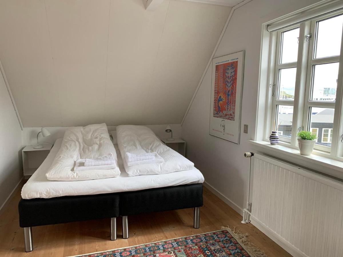 Вилла Cosy House In The Heart Of Торсхавн Экстерьер фото